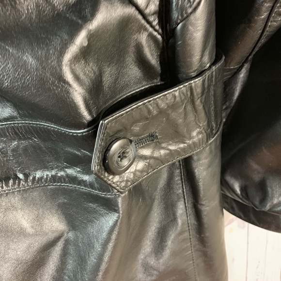 Woman’s Wilson suede and leather size 8 jacket - Picture 5 of 7